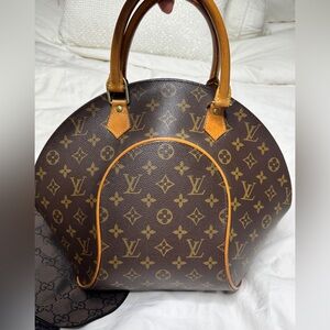 Louis Vuitton Ellipse Monogram Bag MM